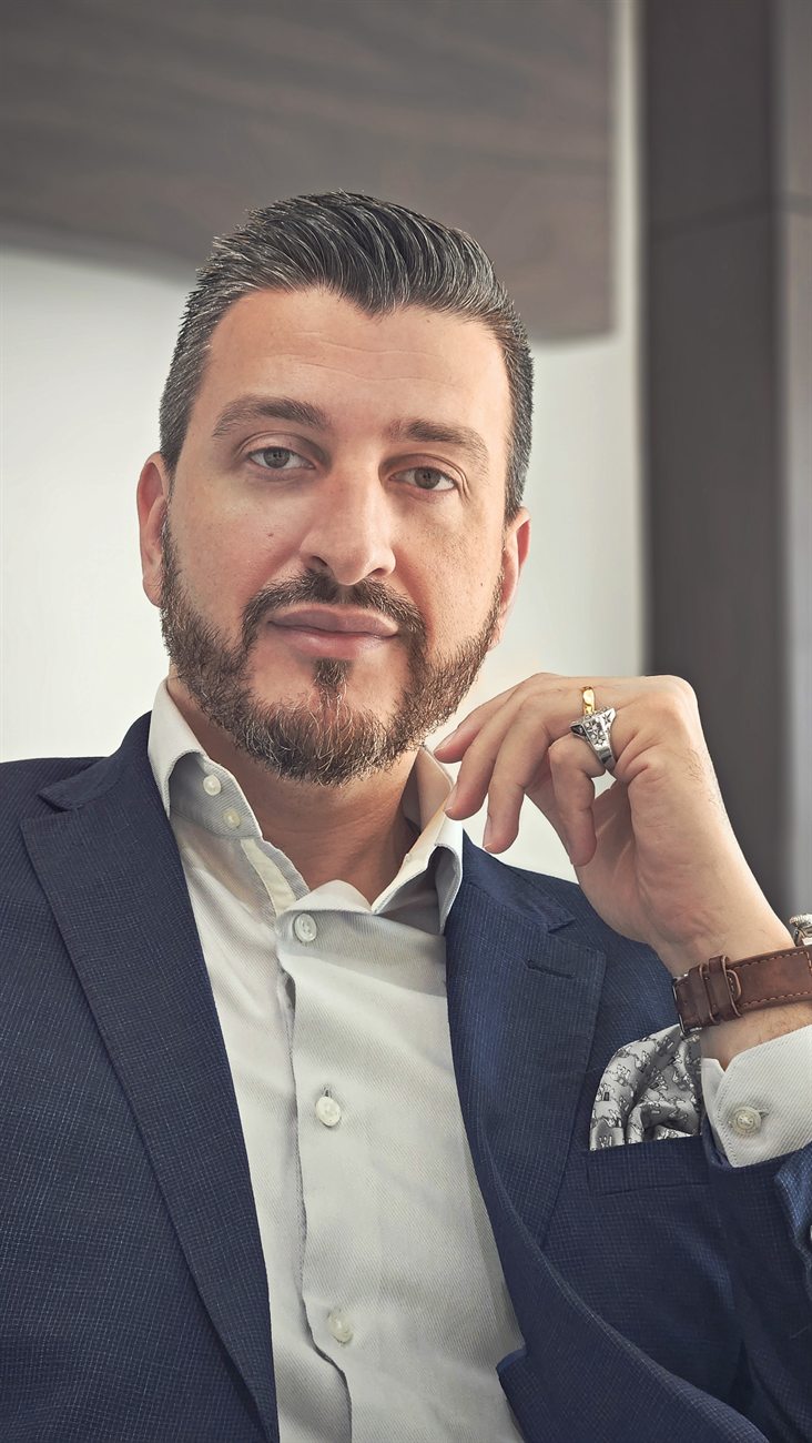 Dr. Omar Fabbro, Italian cosmetic and restorative dentist and founder of Atelier Fabbro, Dubai